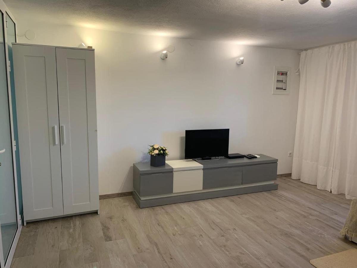 Villa Balsamico - Appartement Vue Sur Le Jardin Vrasna Eksteriør bilde